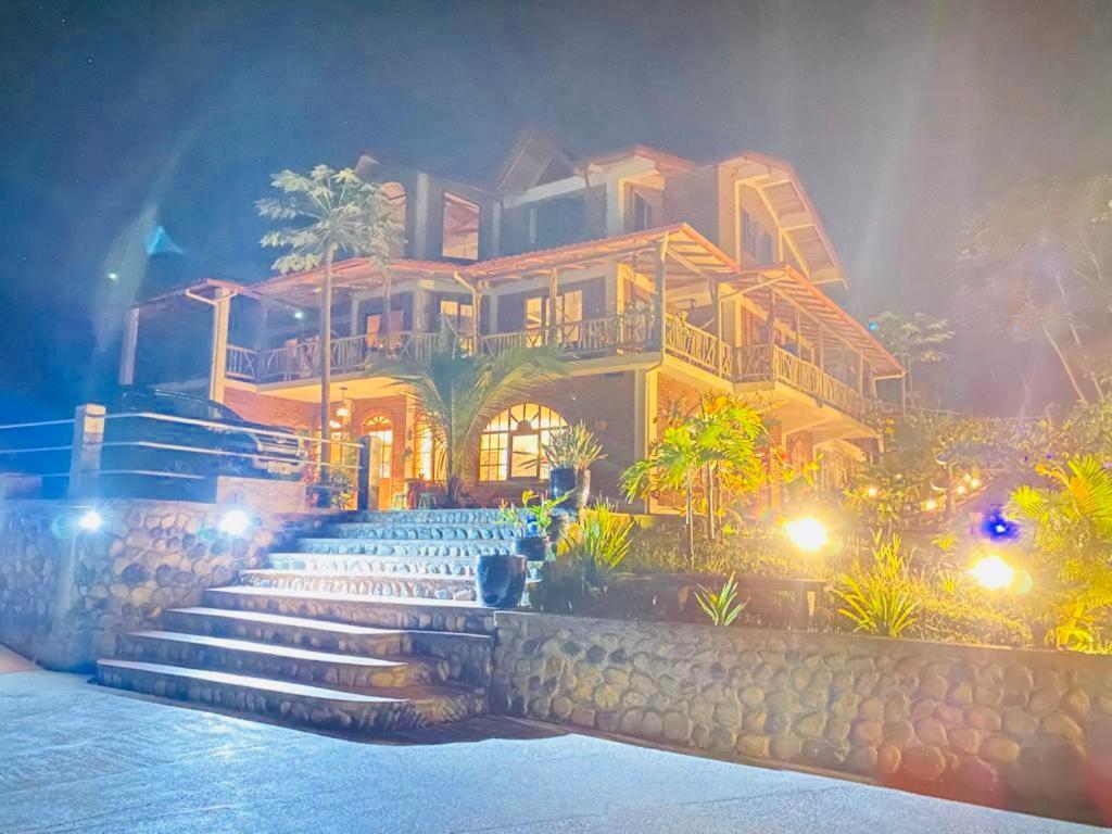 La Casa Del Rio B&B Puyo Exterior foto